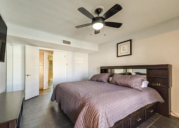 Pool & Personal Bar! 4 Mi To Downtown Mesa